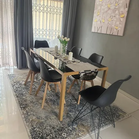 Jessica'S Guesthouse Durban Exterior photo